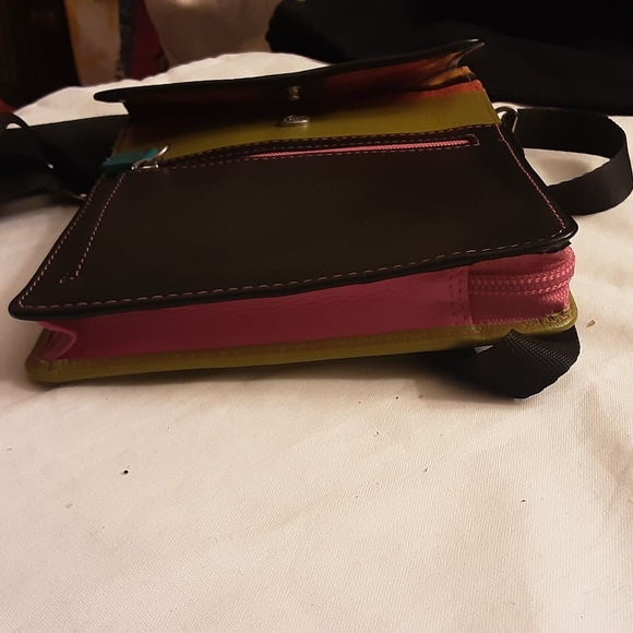 NWOT...Leather RFID Crossbody - Picture 3 of 11